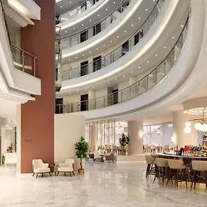 **** מלון Ramada By Wyndham Bucharest Airport רומניה