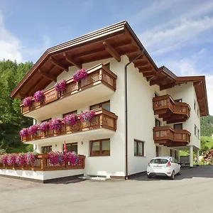 Gaestehaus Bergkristall Appartement Sölden